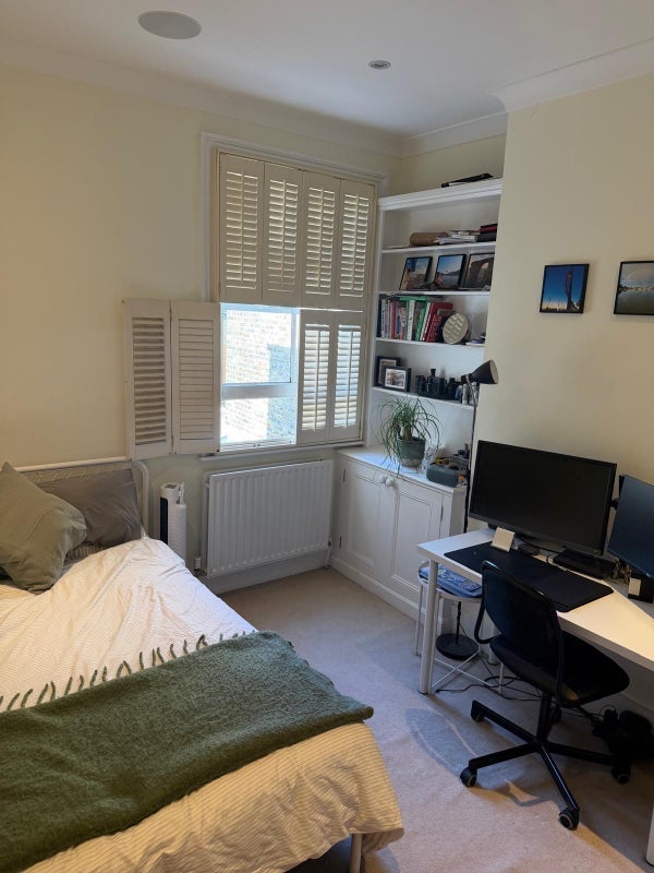 Room Mexfield Road in Greater London