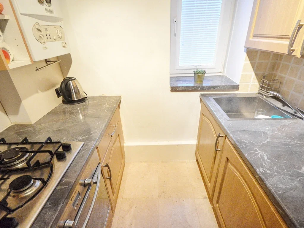 Flat Great Dover Street in Greater London