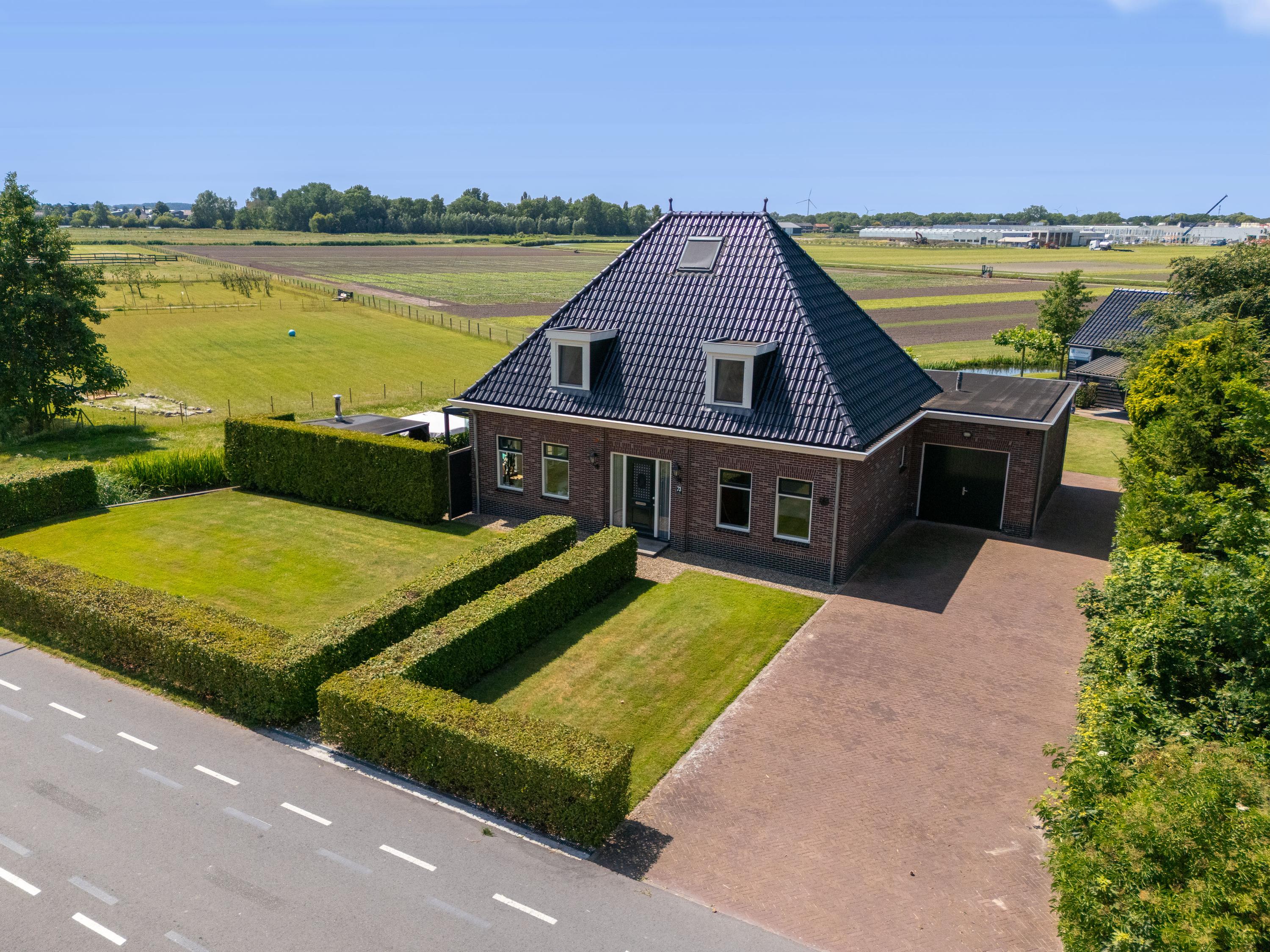 Huis Dijkweg 73 in Andijk