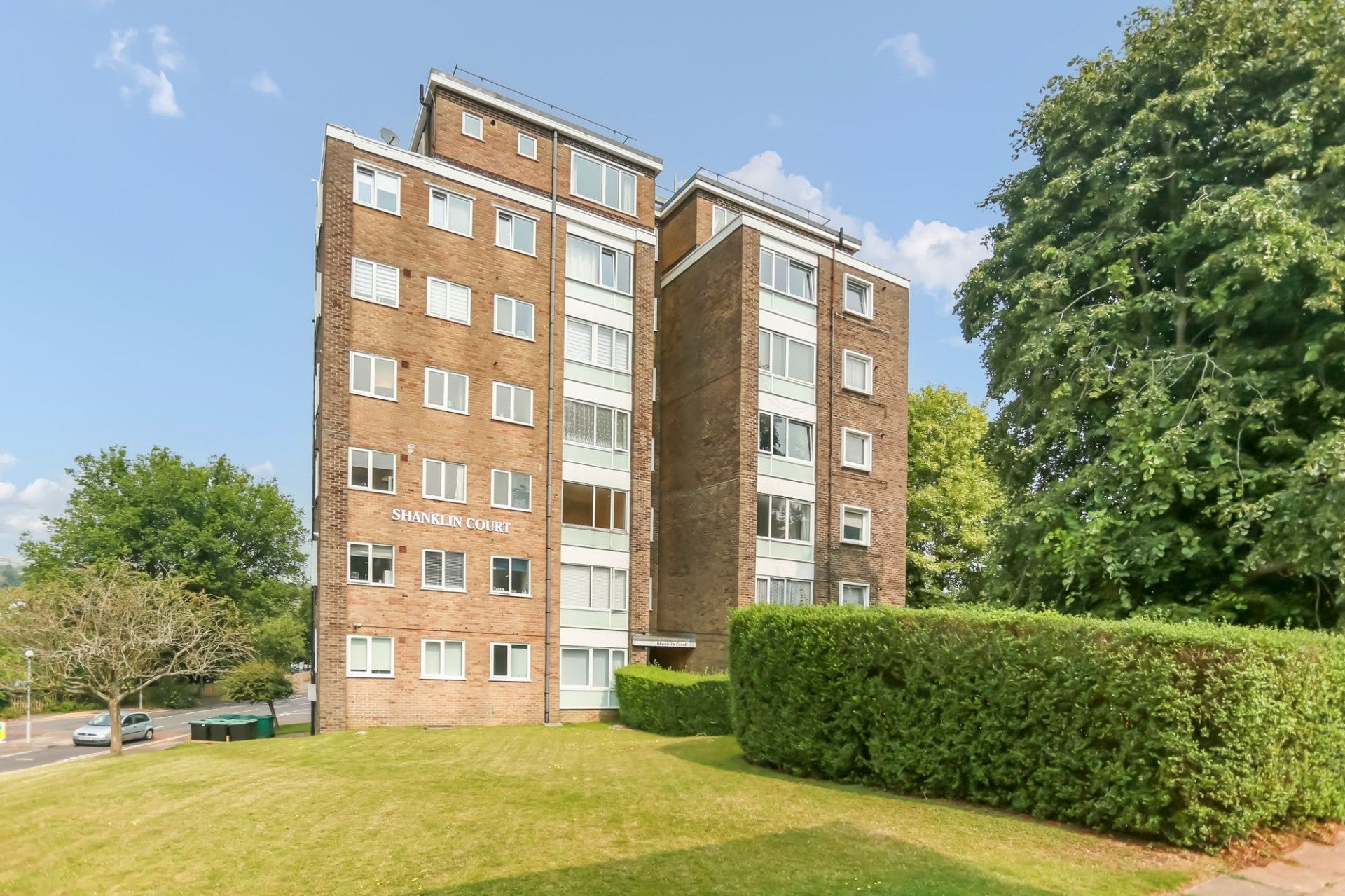 Flat Hangleton Gardens in Portslade by Sea