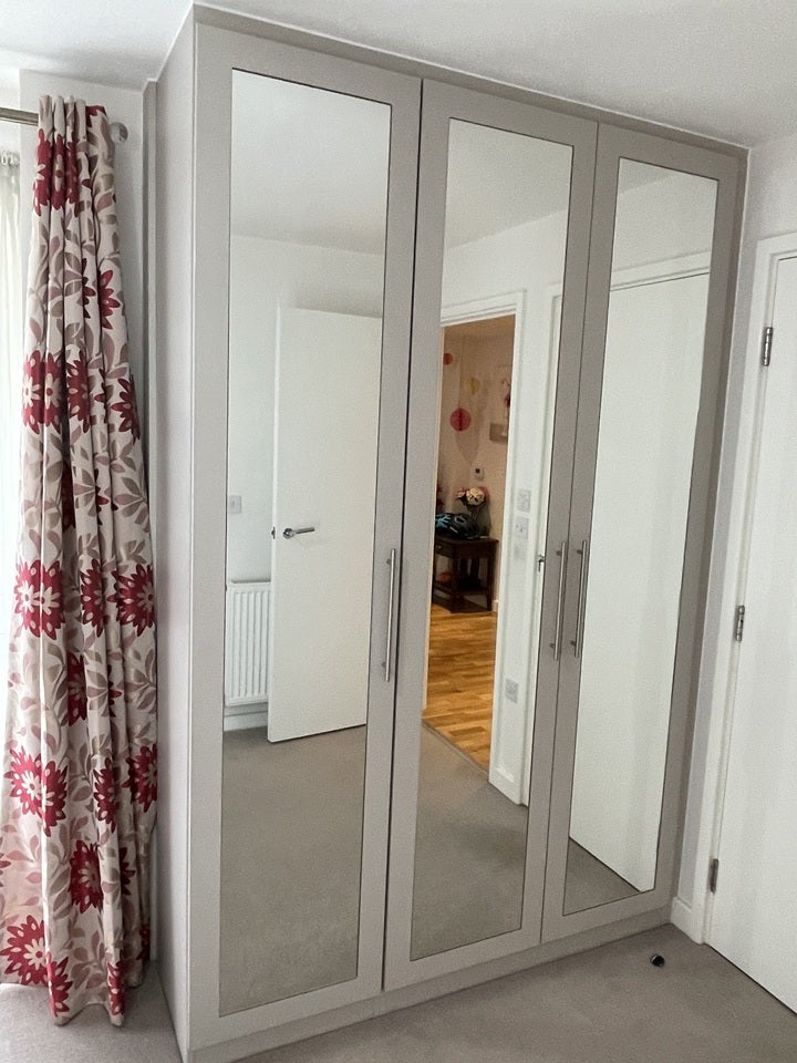 Flat Windsor Road in Slough