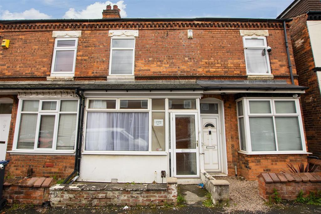 Room Heeley Road in Birmingham