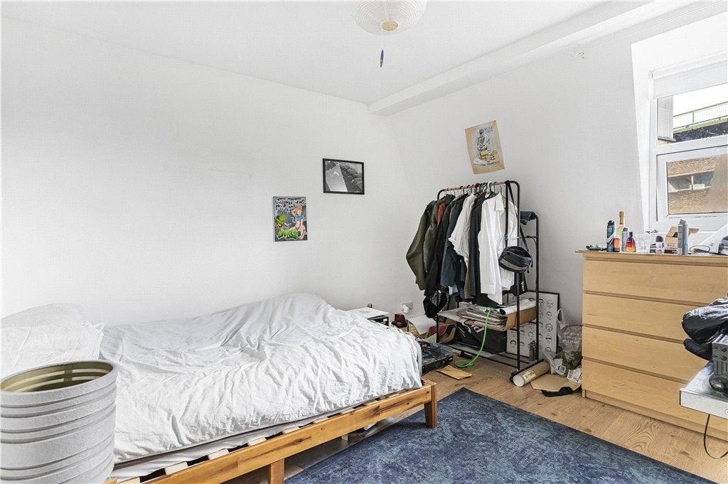Flat Rye Lane in Greater London