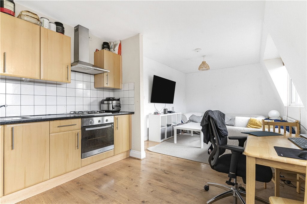 Flat Rye Lane in Greater London