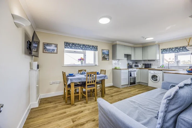 Flat Kimbridge Road in Chichester
