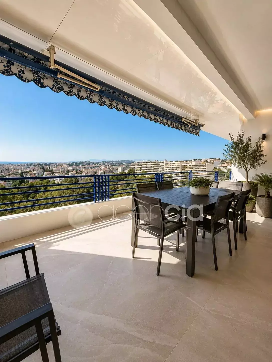 Appartement Boulevard Sadi Carnot à Le Cannet
