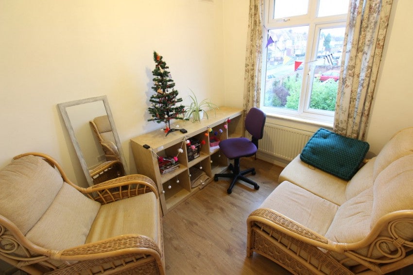 Flat Blenheim Gardens in Southampton