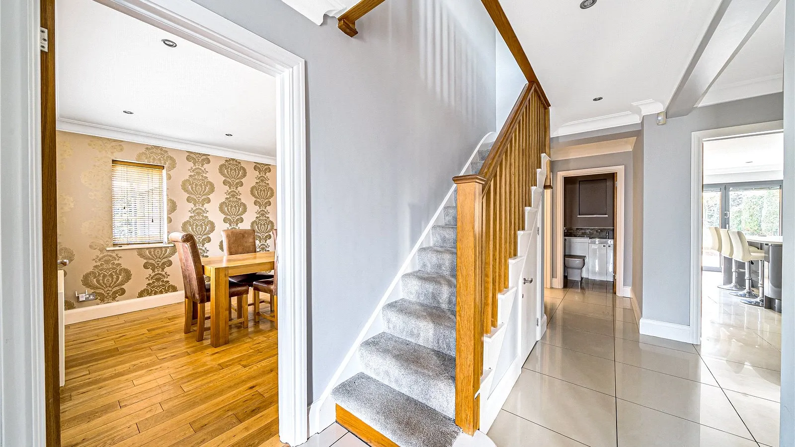 House Bradmore Way in Welwyn Hatfield