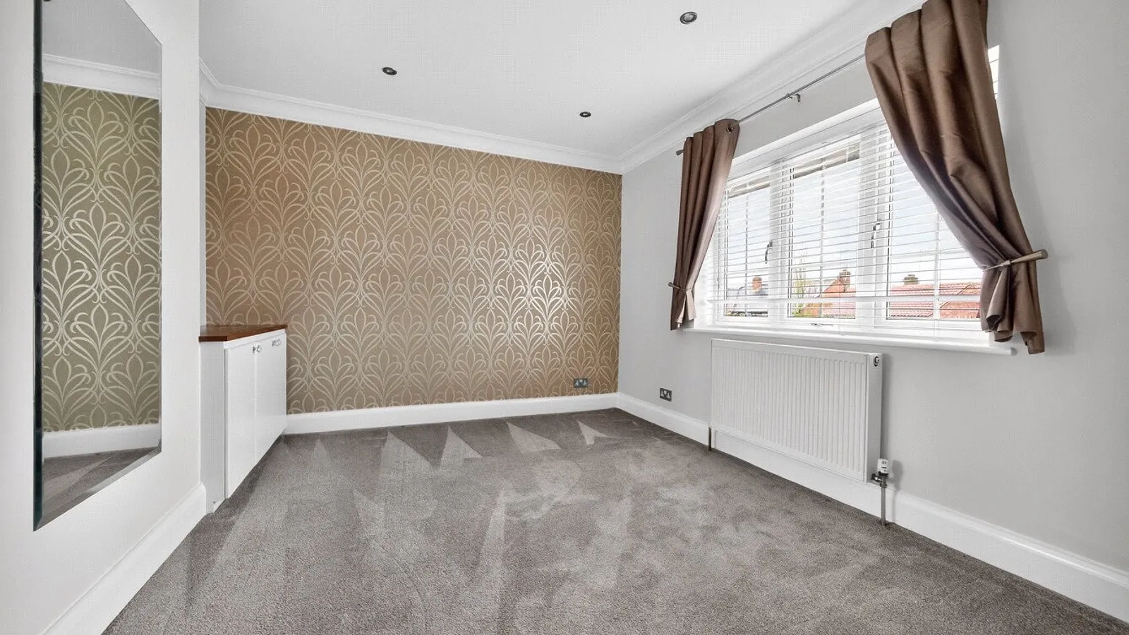 House Bradmore Way in Welwyn Hatfield