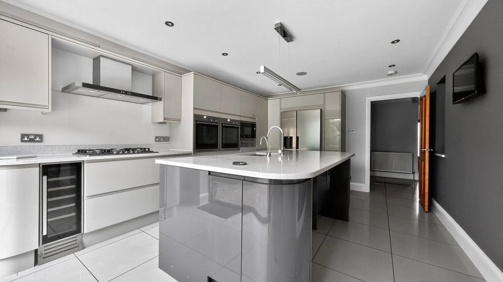 House Bradmore Way in Welwyn Hatfield