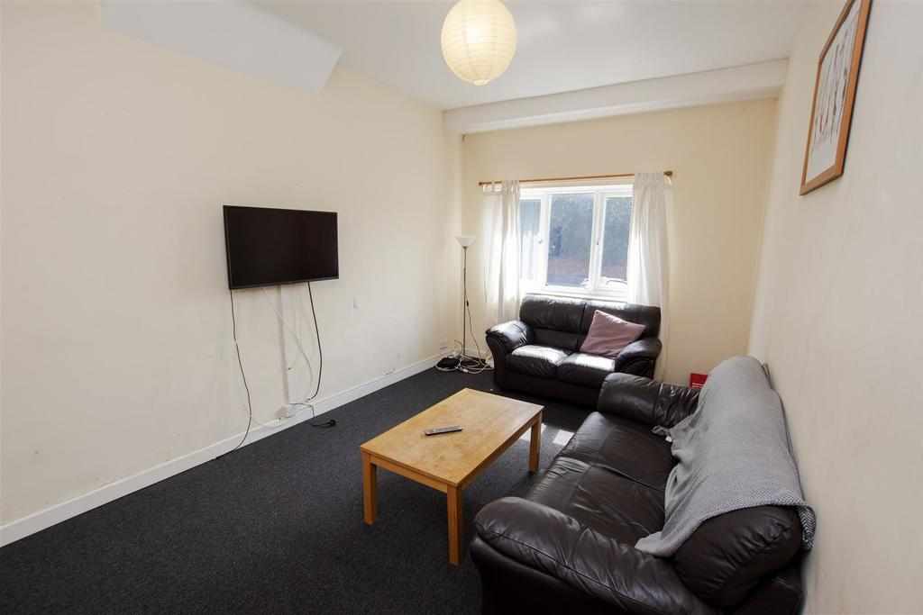 Flat Heeley Road in Birmingham