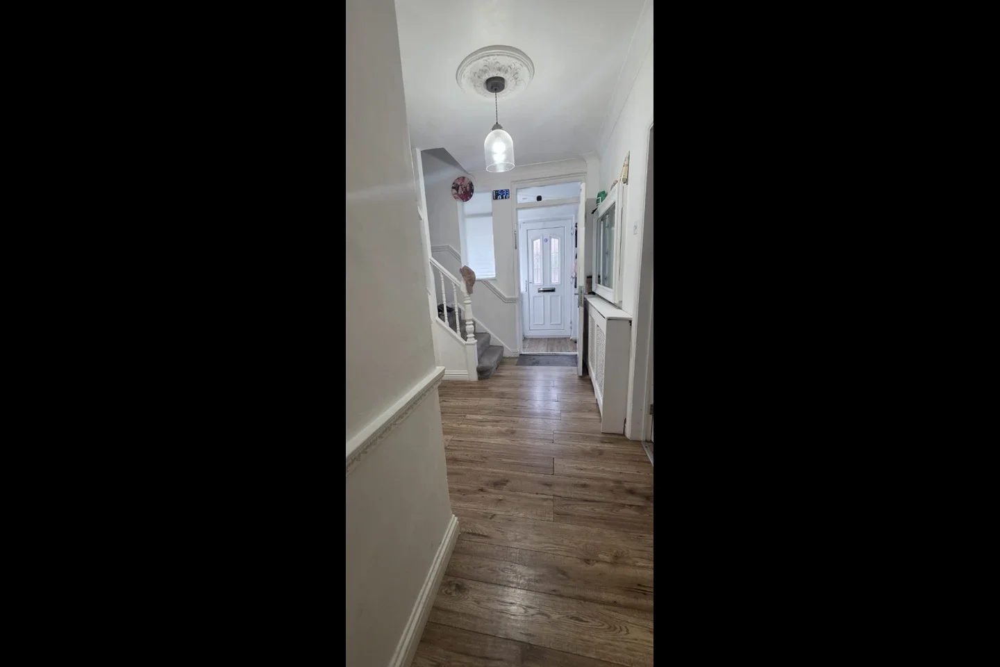 House Gatehope Drive in South Ockendon