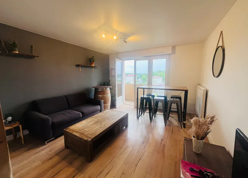 Flat Rue Docteur Lucien Compagnon in Bayonne