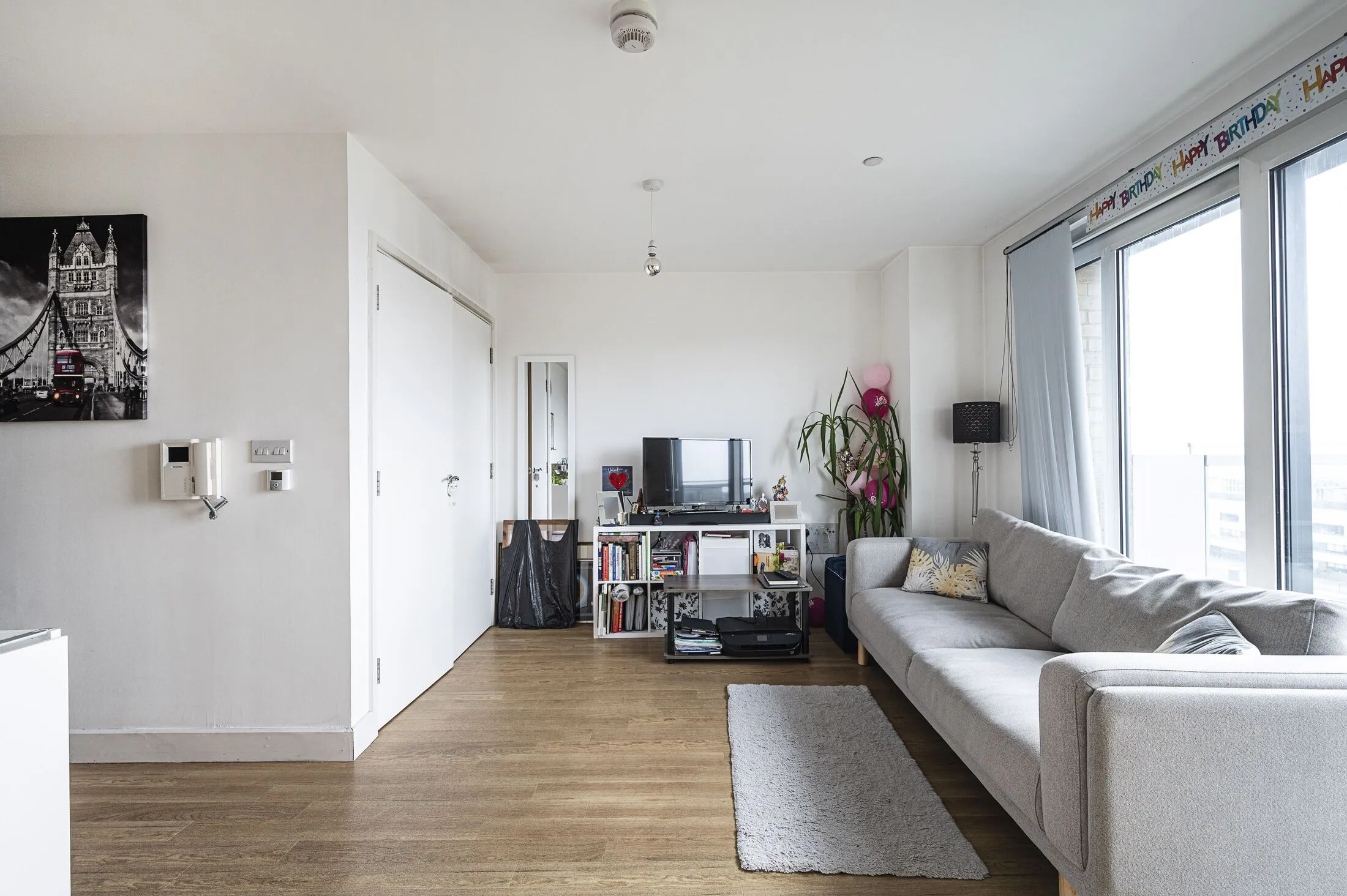 Flat Harston Walk in Greater London