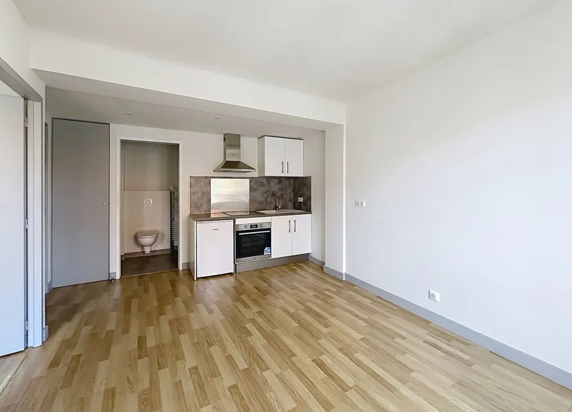 Flat Rue Saint-Agricol in Avignon
