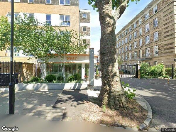 Flat Bromyard Avenue in Greater London