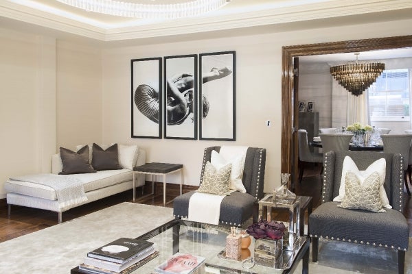 Flat Grosvenor Hill in City of Westminster