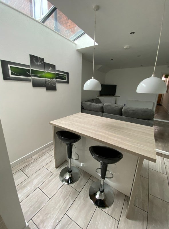 Room Northfield Road in Coventry
