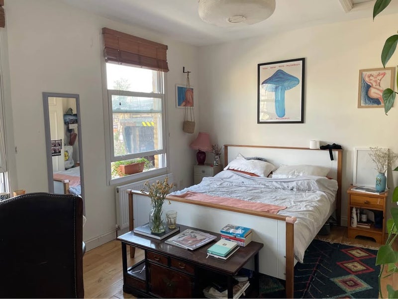 Room Lilford Road in Greater London