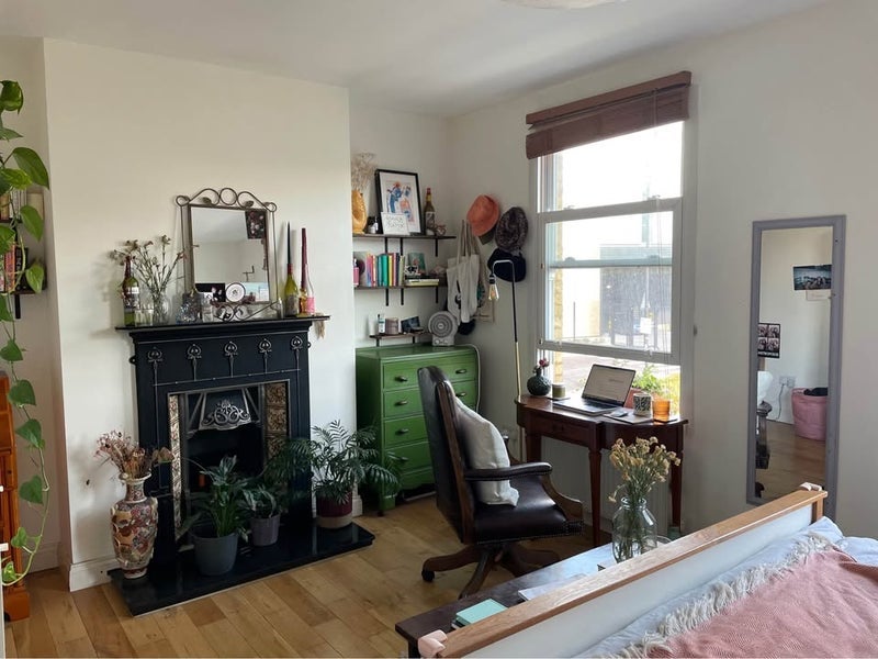 Room Lilford Road in Greater London