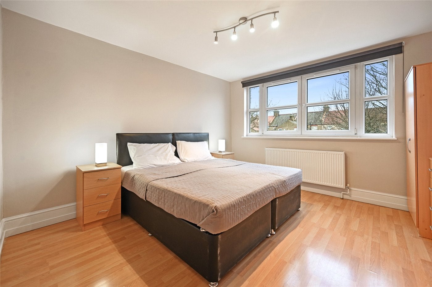 Flat Gonville Road in Greater London