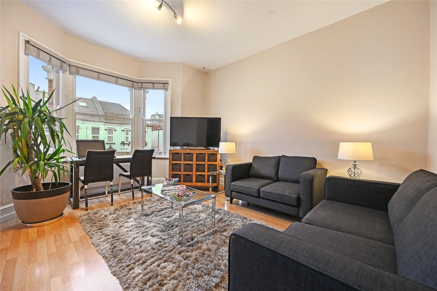 Flat Gonville Road in Greater London