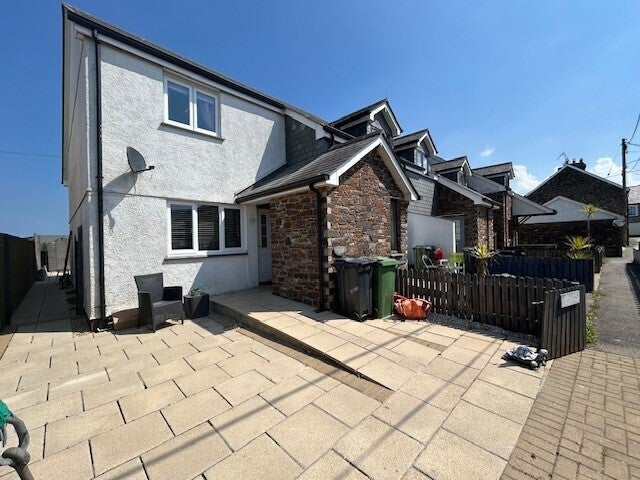House A389 in St Issey