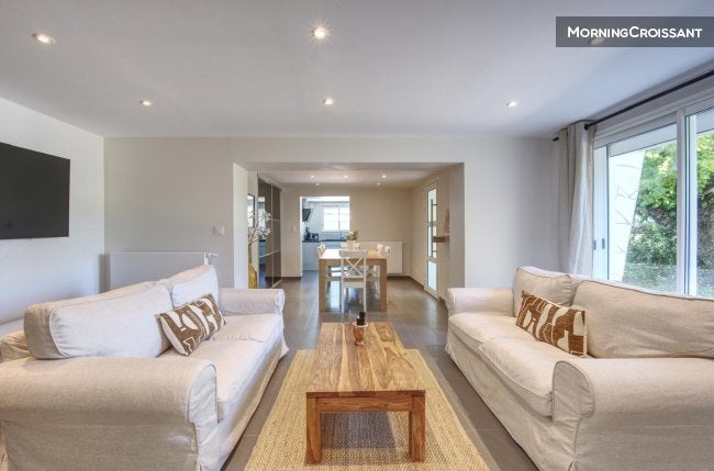 Flat Route de Mazac in Saint-Privat-des-Vieux