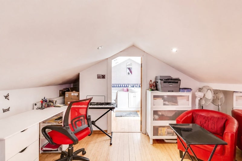 Room Sutherland Avenue in City of Westminster