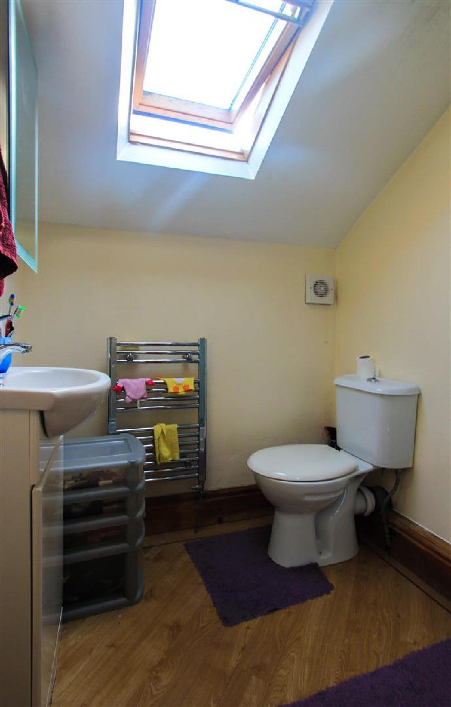 Flat Cymmer Street in Cardiff