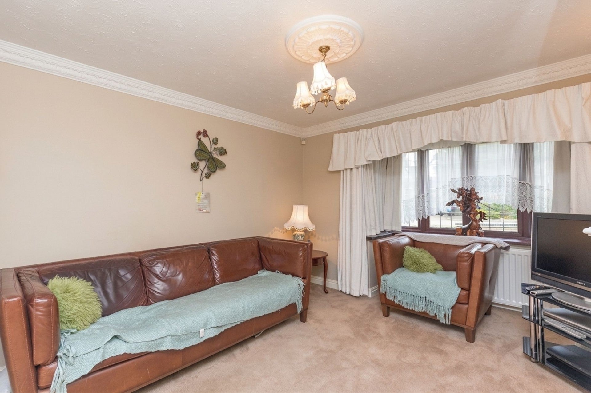 House Caynham Close in Redditch