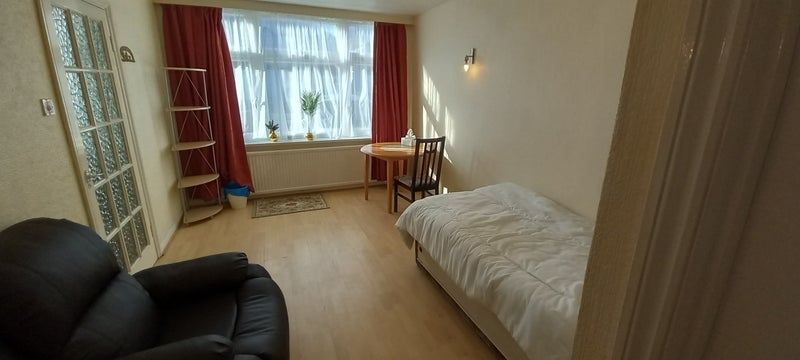 Room Westway in Greater London