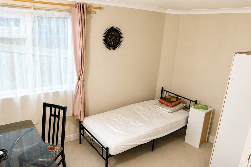 Room Westway in Greater London
