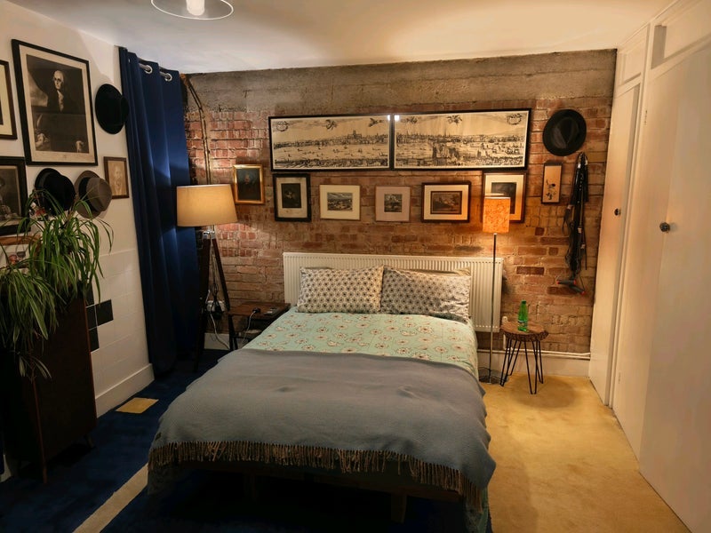 Flat Wadeson Street in Greater London
