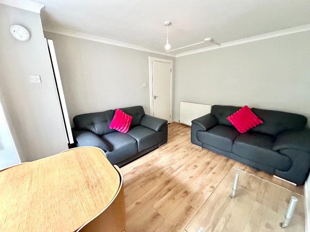 Flat West Princes Street in Glasgow