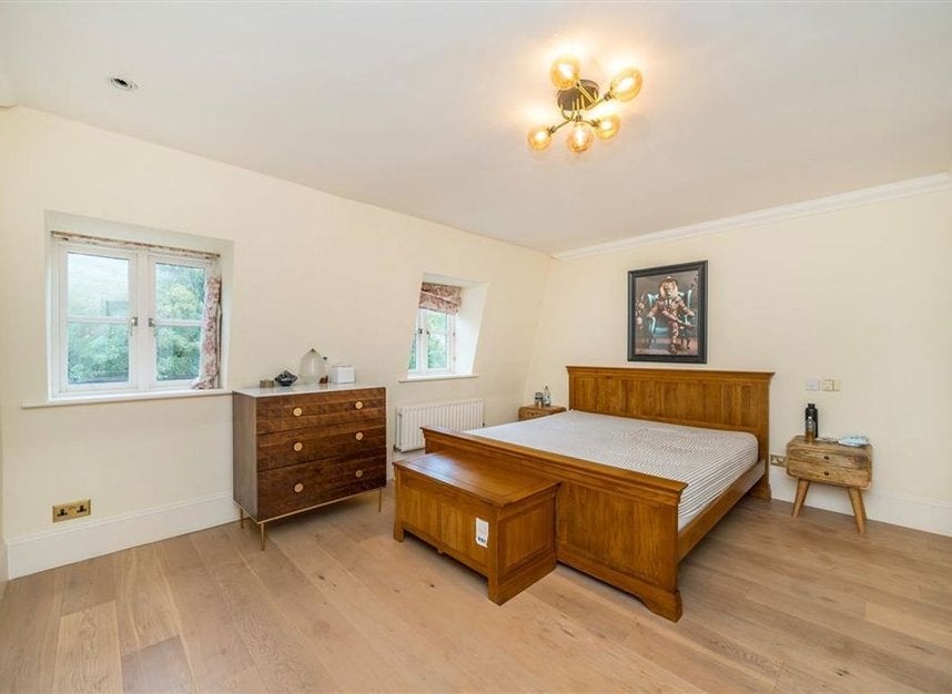 House King George Street in Greater London