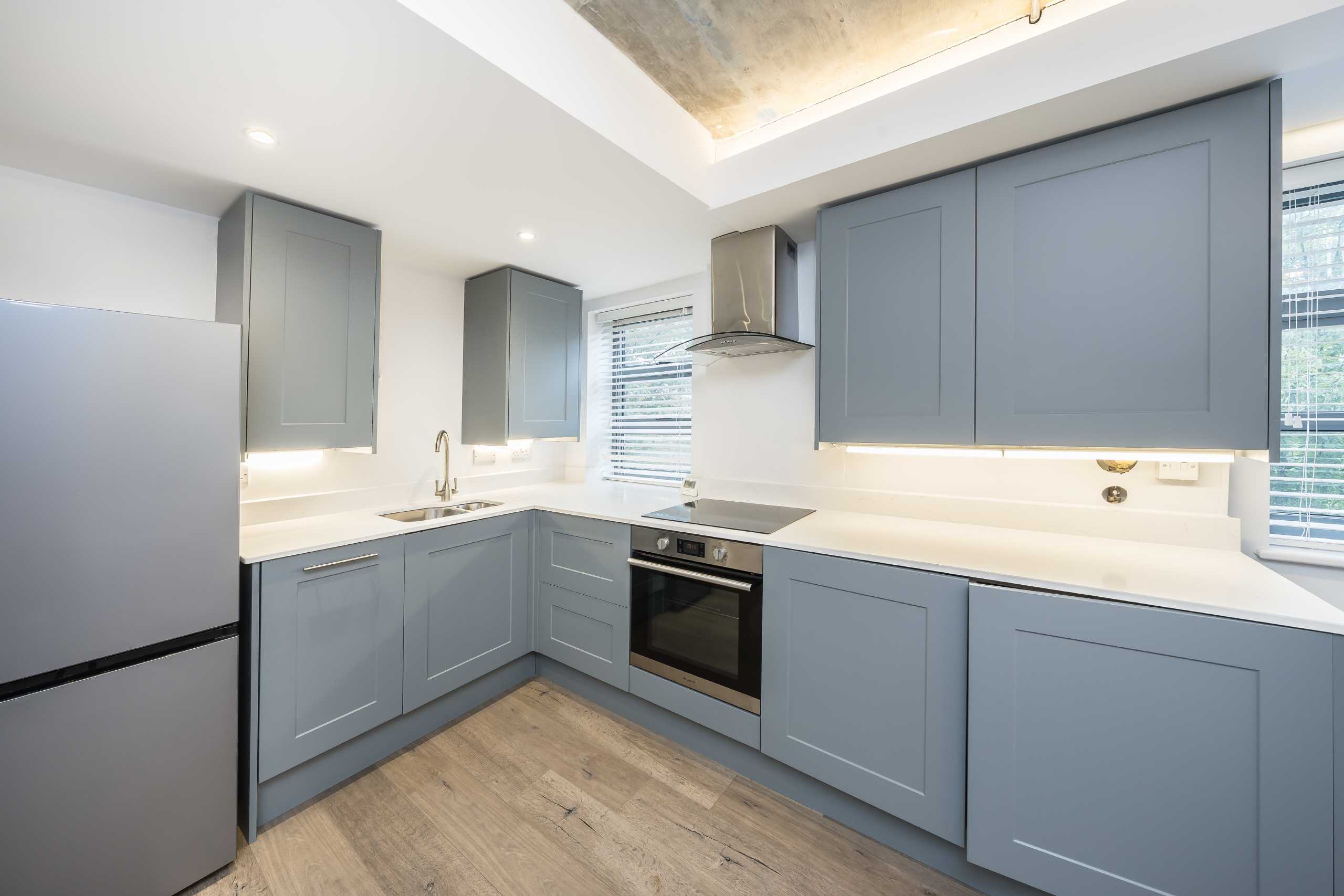 Flat Nursery Road in Greater London