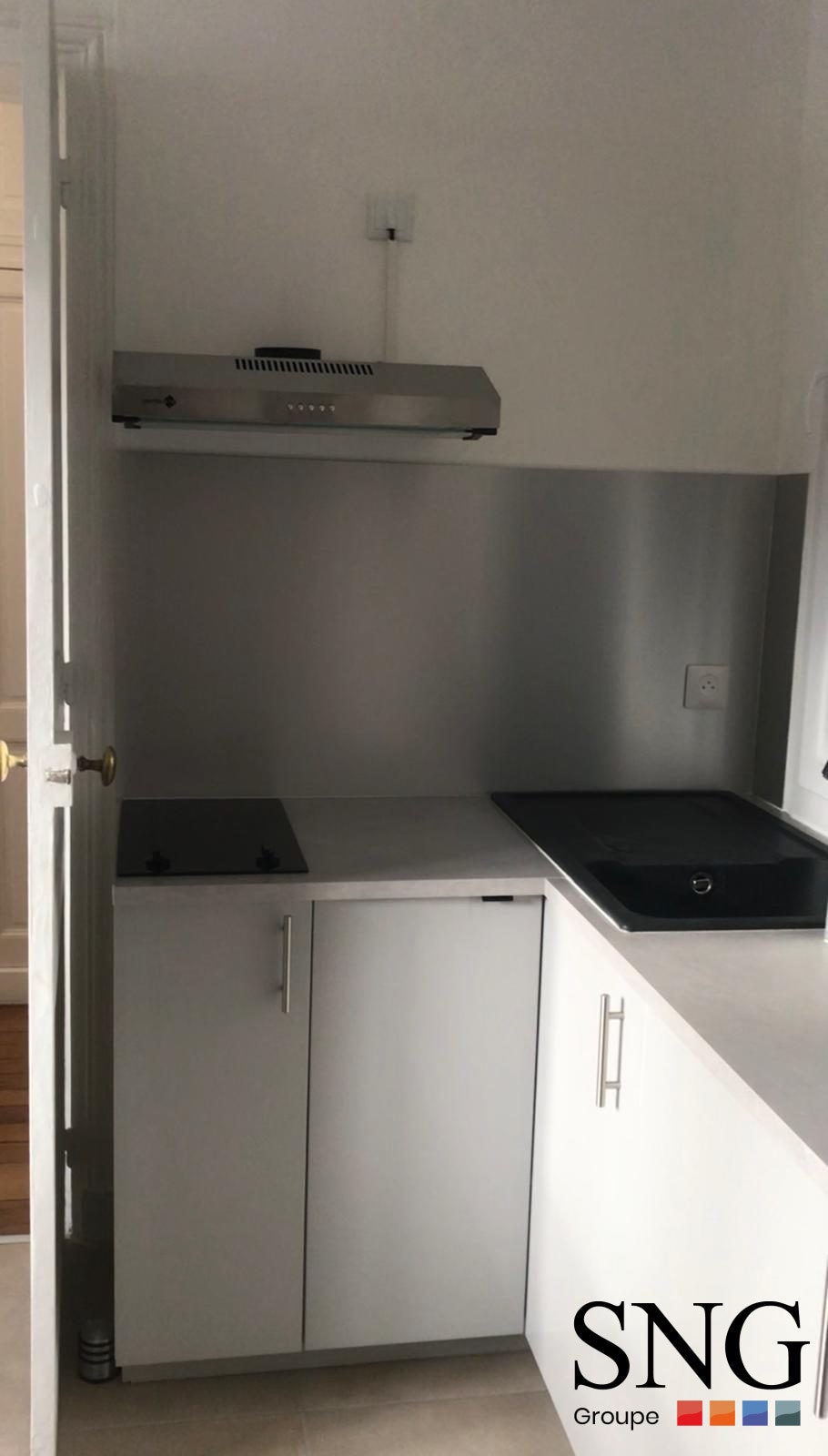 Flat Rue Anatole de la Forge in Paris