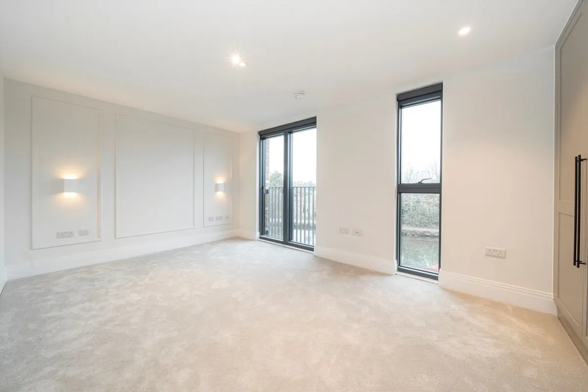 House Bryanston Close in Greater London