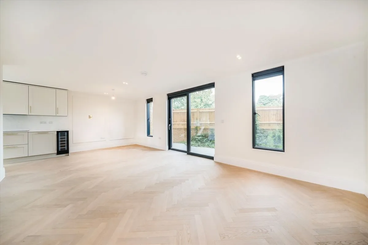 House Bryanston Close in Greater London