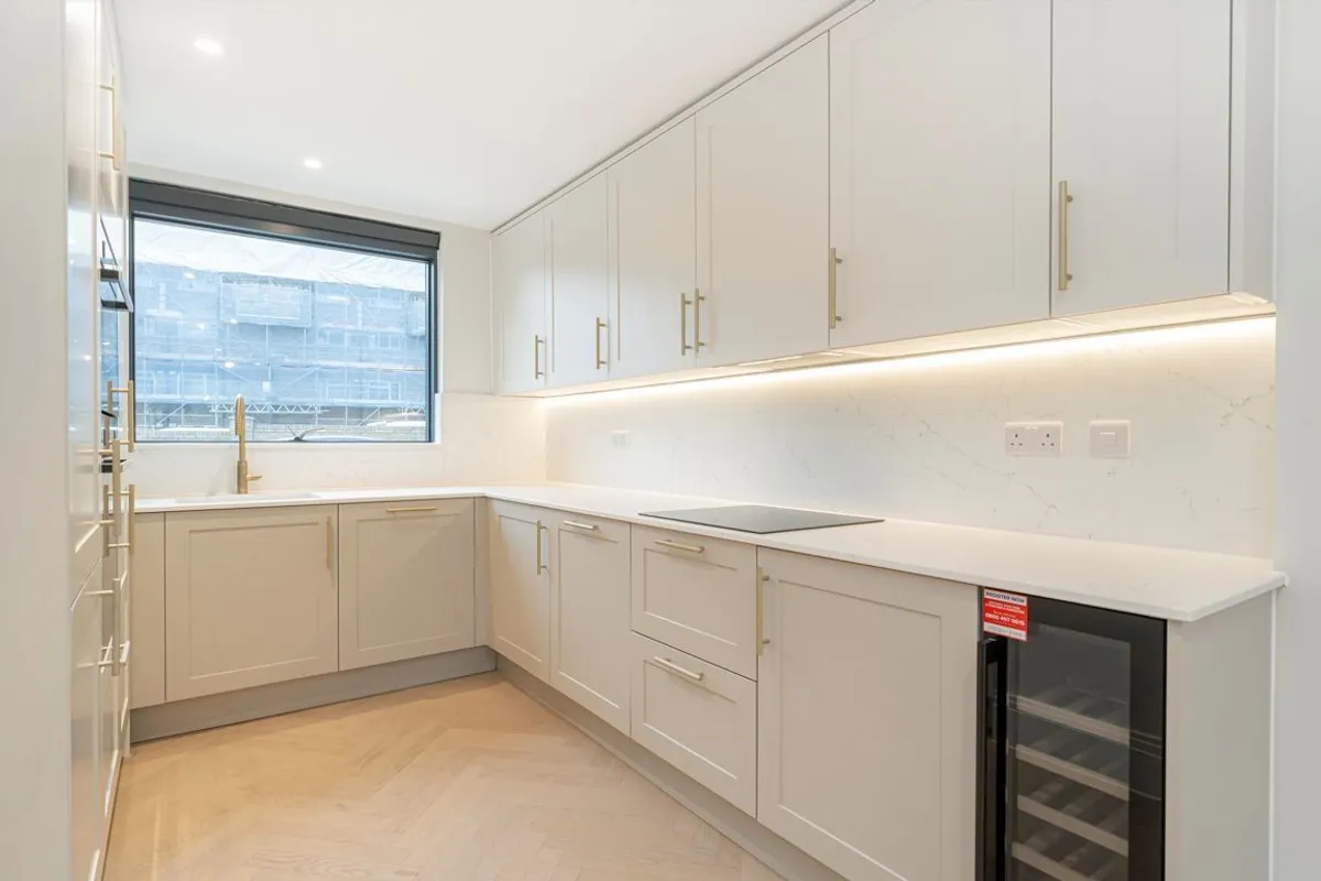 House Bryanston Close in Greater London