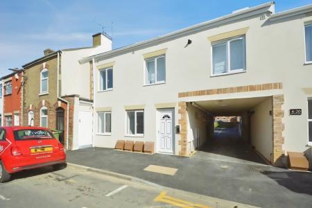 Flat Ward Close in Peterborough