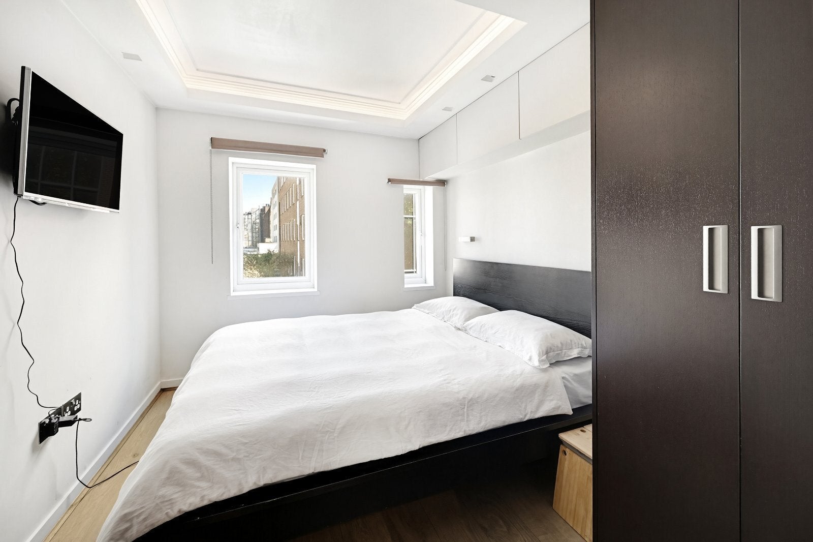 Flat Brompton Square in Greater London