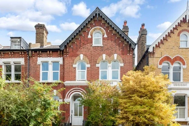 Flat Marmora Road in Greater London