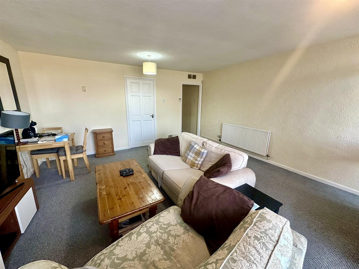 Flat Holmleigh Road in Gloucester