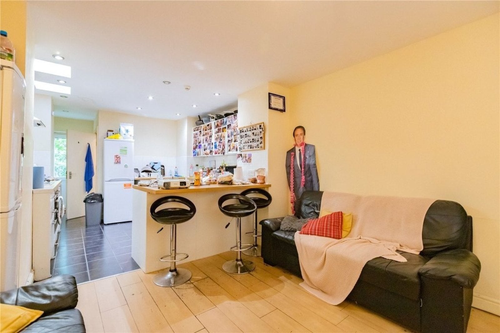 Room Heeley Road in Birmingham