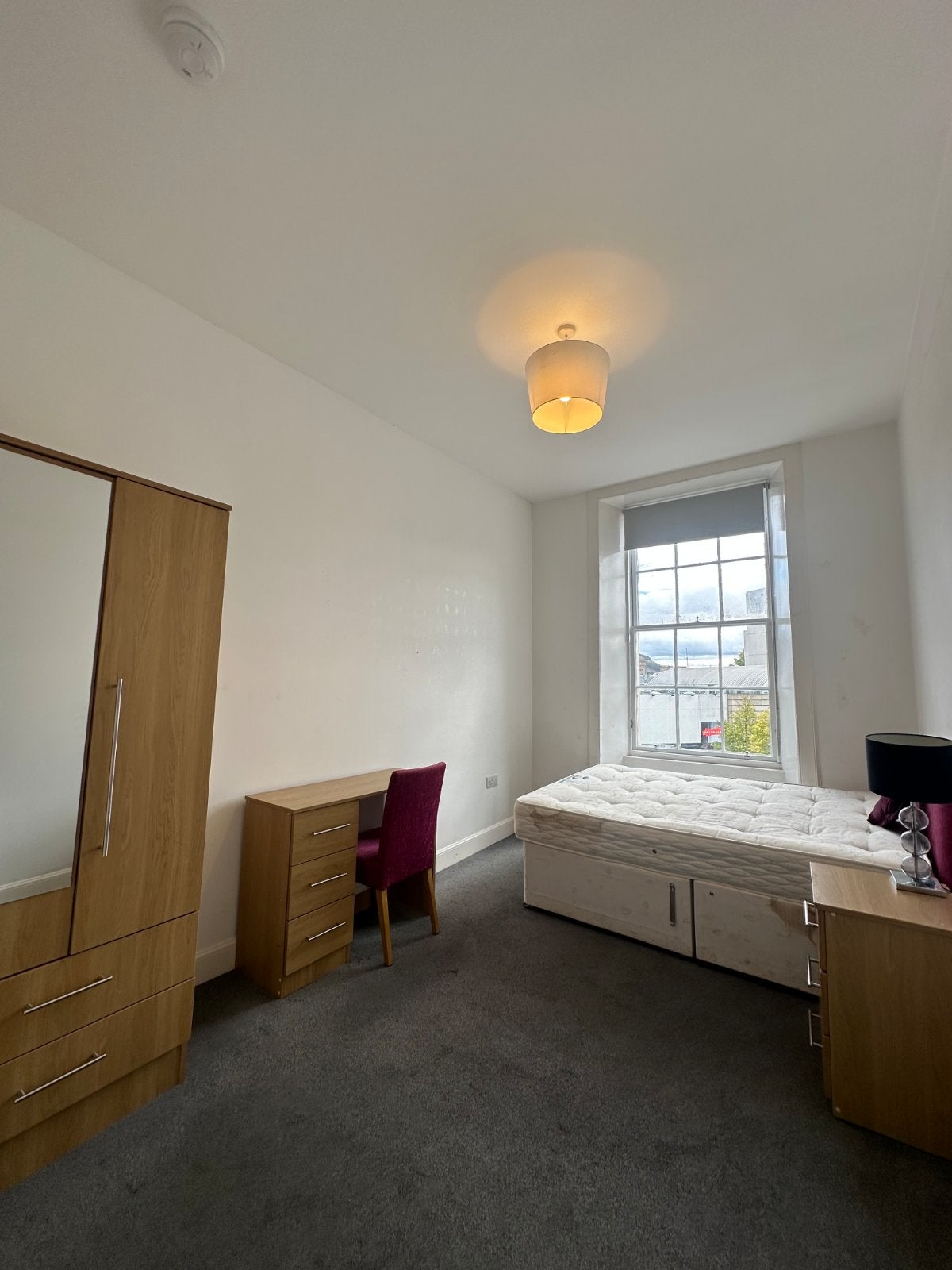 Room Lothian Street in City of Edinburgh