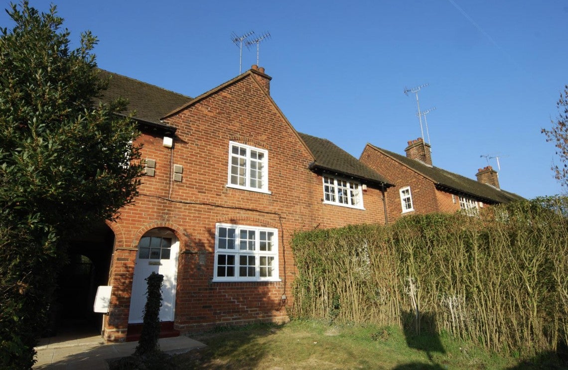 House Falloden Way in Greater London