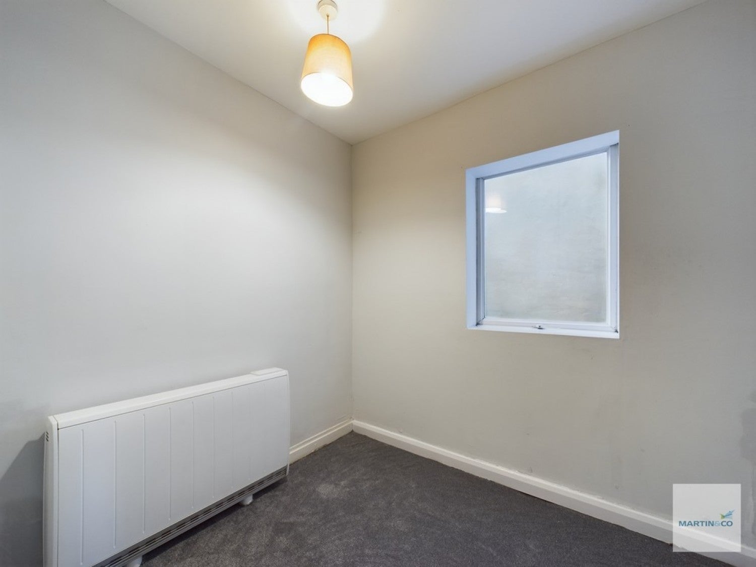 Flat Woodborough Road in Nottingham