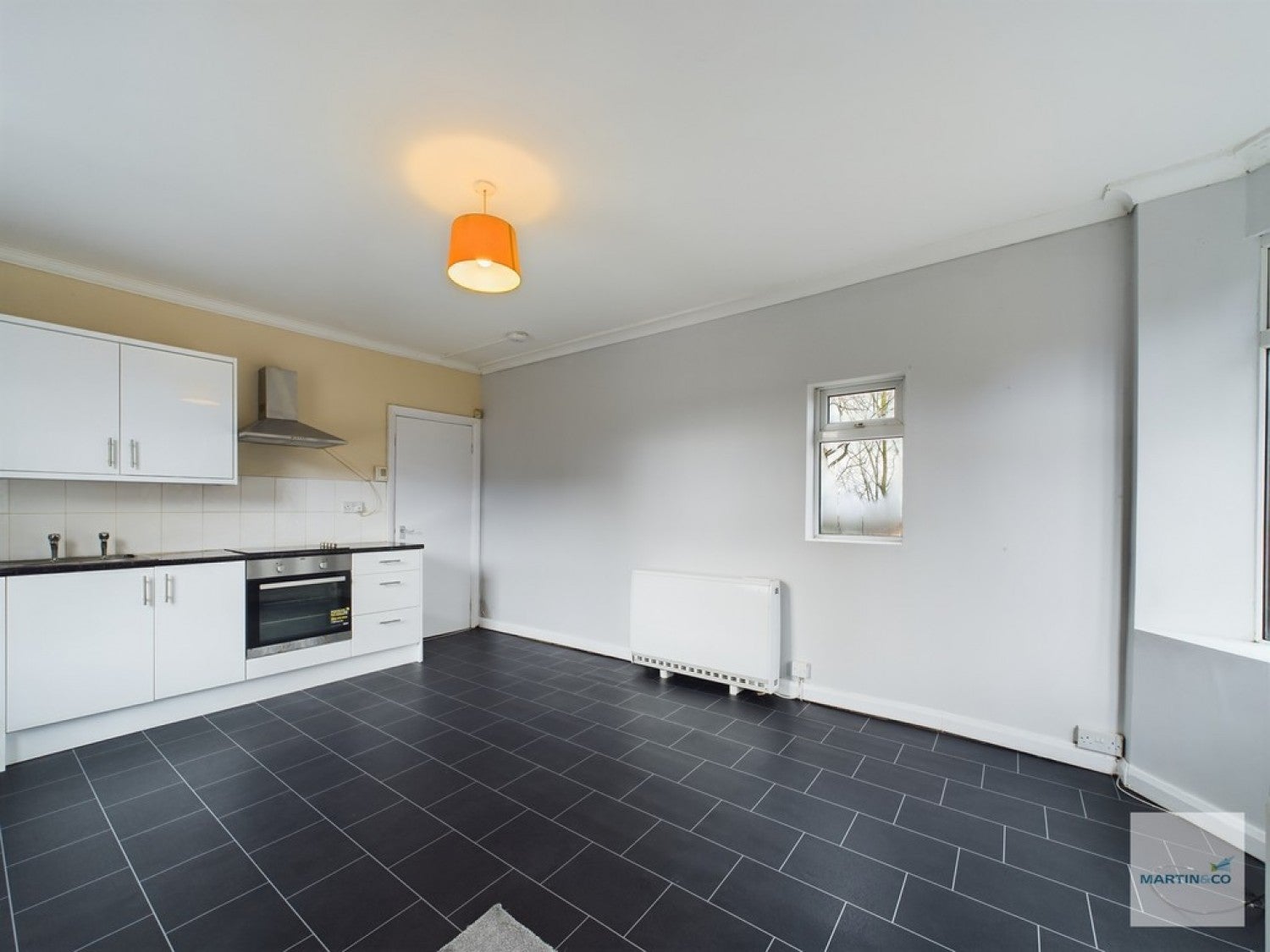 Flat Woodborough Road in Nottingham